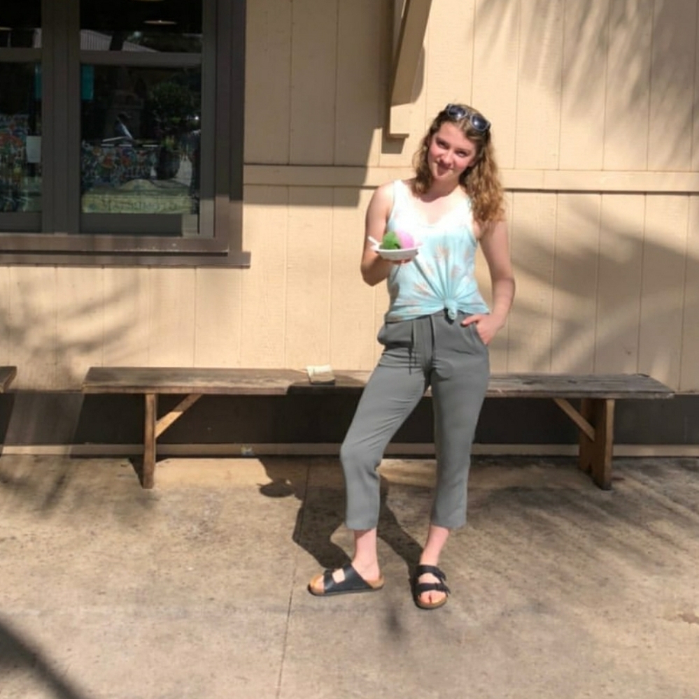 Meet your Posher, Emily